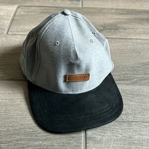 Billabong snap back hat